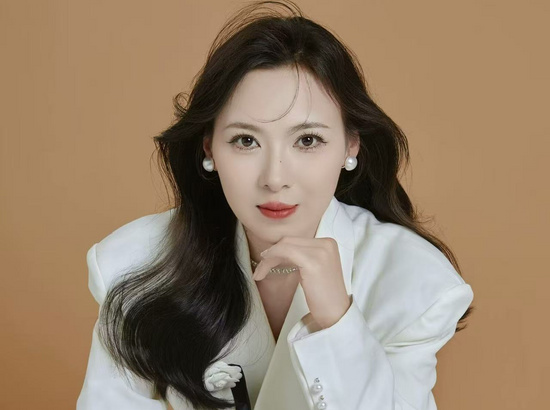 还是诺诺吖