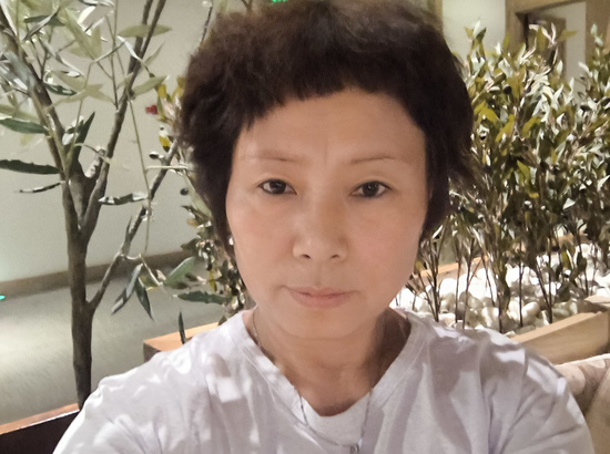 玉洁美发店