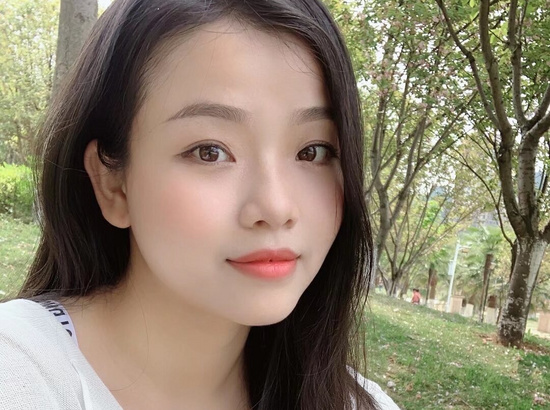 秀宝艾文