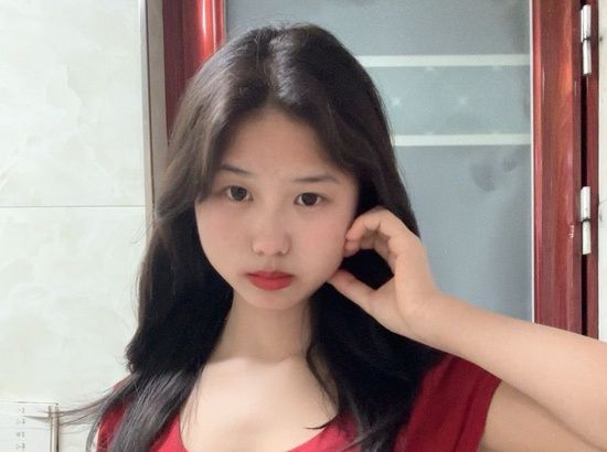 内向小女孩