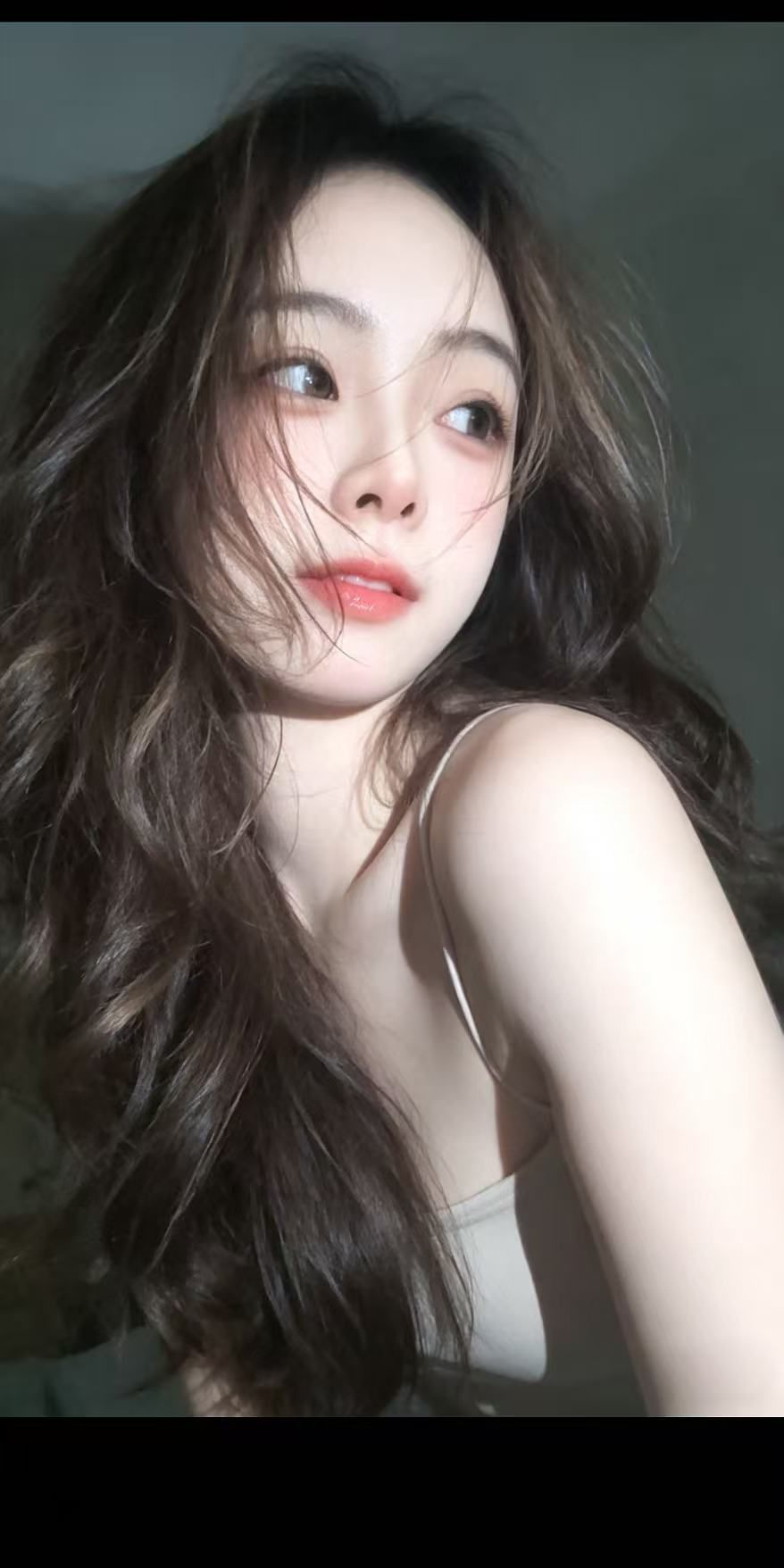 我很白呀