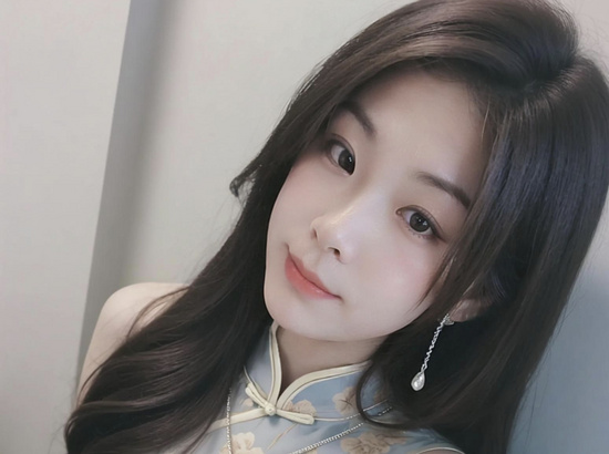 美媚新人