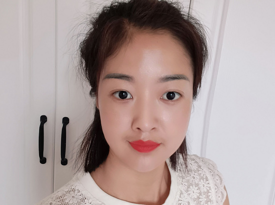 开心的小丽