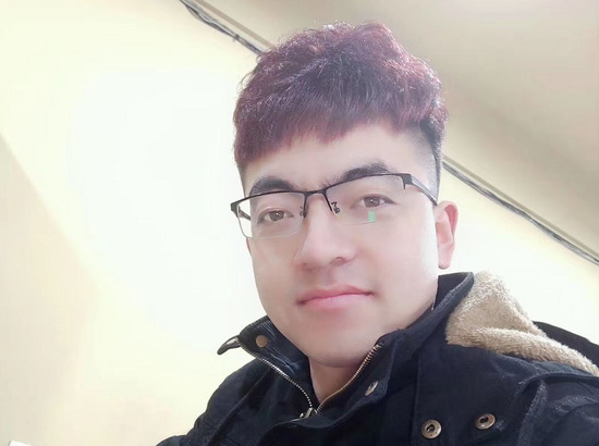 帅气的蟋蟀华