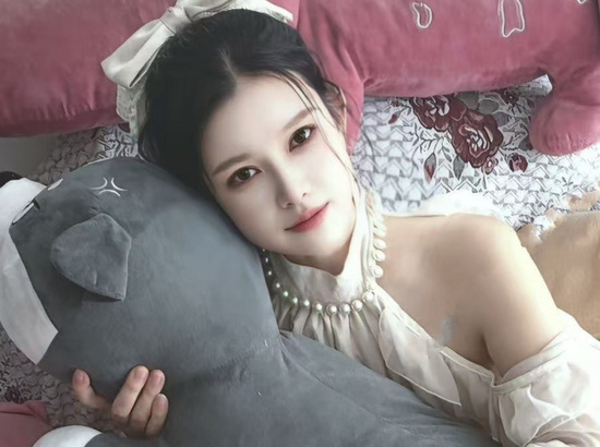 li↘Mr↙雯雯