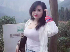 蓝天下的微笑？