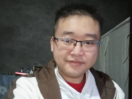 淡看浮华彩云烟